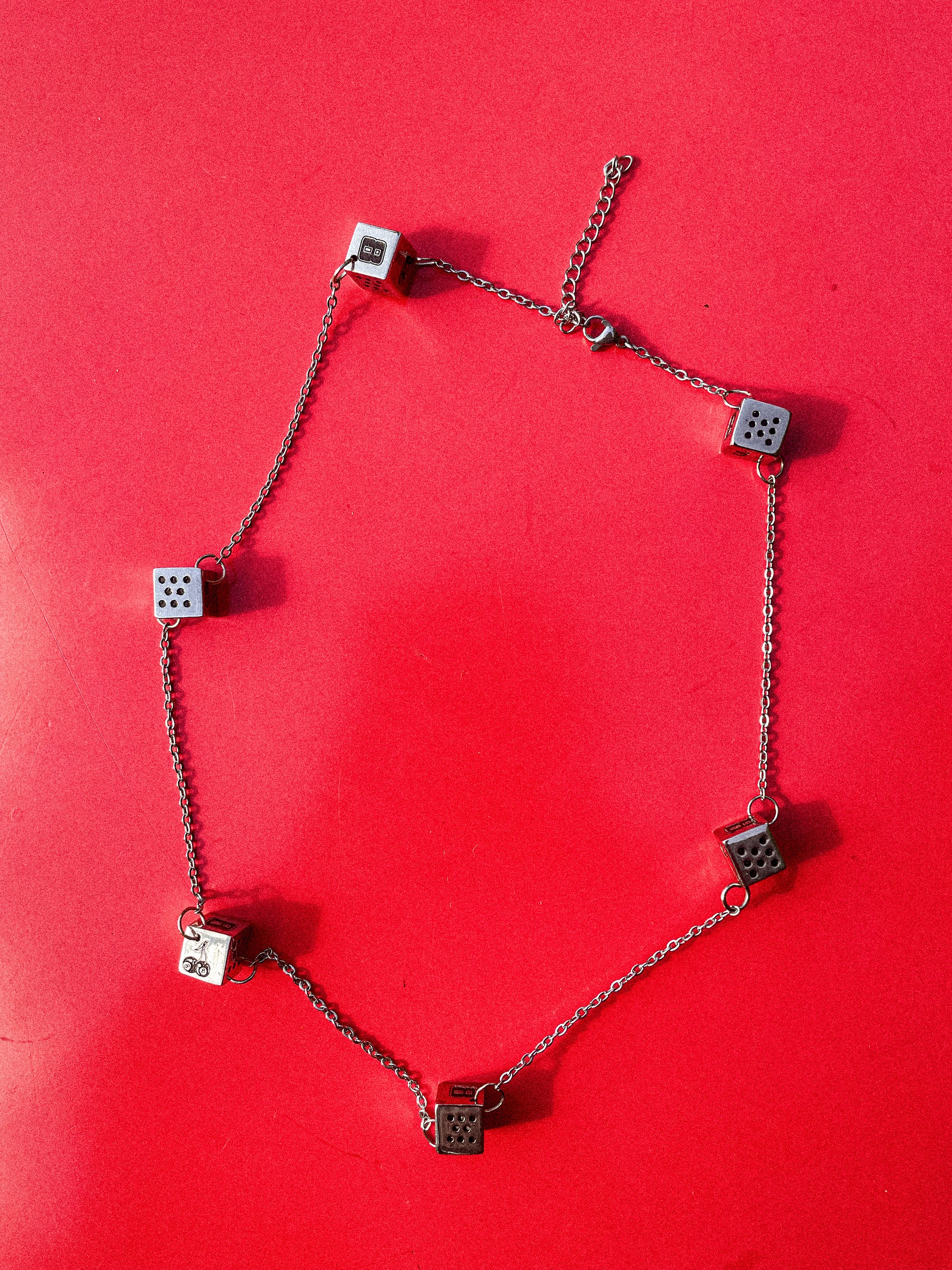 THE GAMBLER NECKLACE